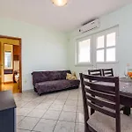 Lovely In With Wifi Apartment